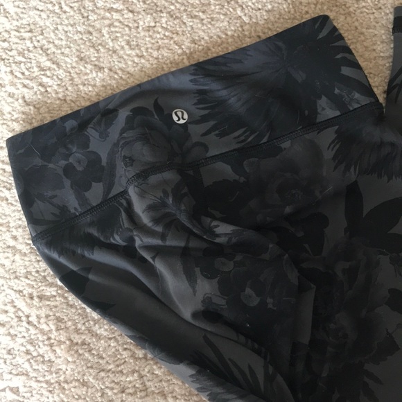 Lululemon tights - Picture 2 of 3